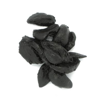 Ail noir en gousses pel�es