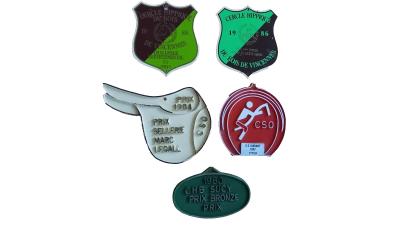Lot plaques hippiques plastique d�cor chevaux vintage �quitation.