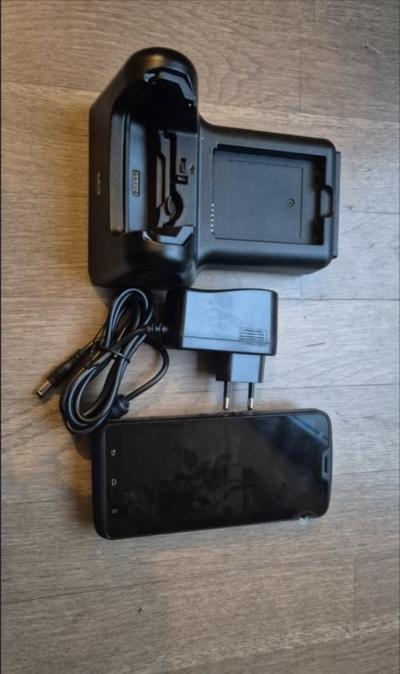 M3 Mobile SL20 Smartphone Android  avec station de charge et chargeur