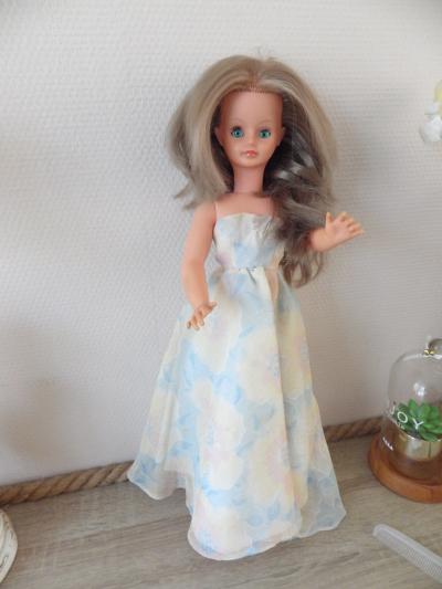 POUPEE MANNEQUIN CATHIE DE BELLA AUX YEUX VERT