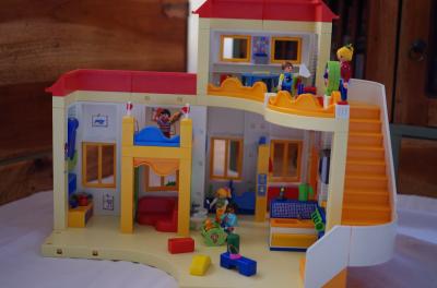 Playmobil Ref.5567 LA GARDERIE   City Life
