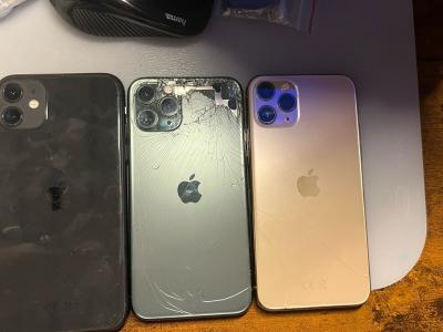Apple Lot de 3 iPhone iOS verrouill�s op�rateur pour pi�ces-r�paration