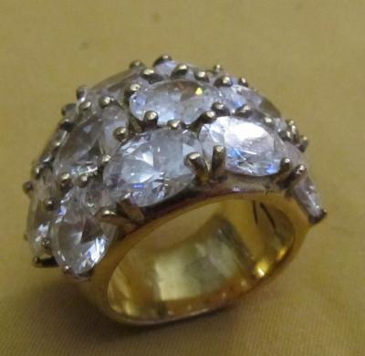 Bague R�miniscence en  plaqu� or large pavage de cabochons cristal Taille 51