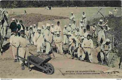 Carte Postale Ancienne   Militaria   Sc�nes de Manoeuvres   Construction d'une b