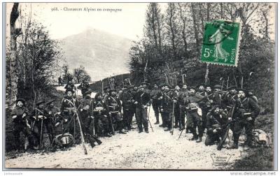 MILITARIA  REGIMENT  chasseurs alpins en campagne