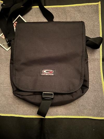 Vintage Black Bag Genova  ~ Sacoche Genova, couleur Noir, Made In Italie