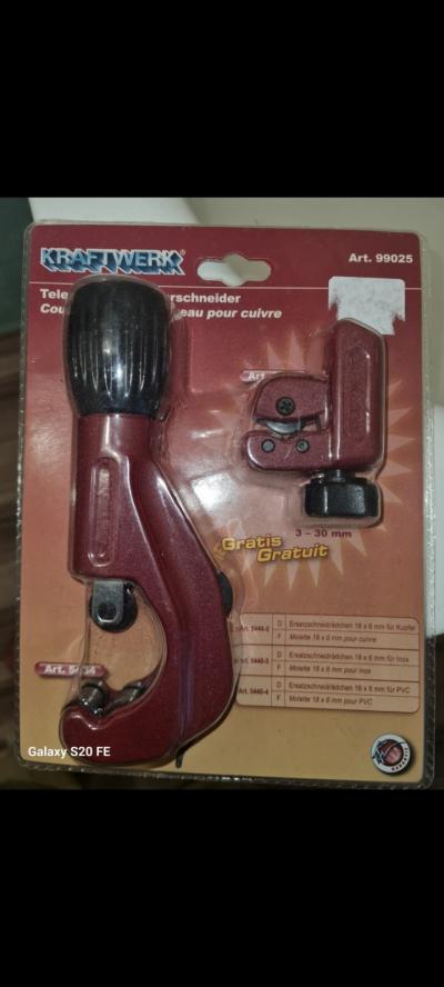 Kraftwerk outil du plombier coupe tube cuivre 3 30 mm rouge r�f. 99025
