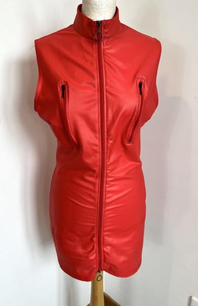 robe T42-44 wetlook �pais rouge effet cuir zips poitrine ajust�e col haut 960-
