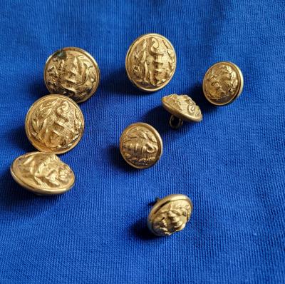 Lot de boutons d'uniforme du Service de Sant� des arm�es fran�aises