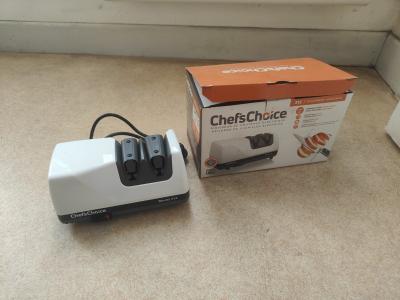 Chef'sChoice Model 312 Aiguiseur �lectrique couteaux blanc-noir