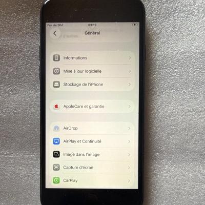 Apple iPhone SE 64 Go Noir iOS Smartphone Barre R�f. MHGP3ZD-A