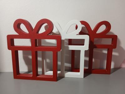 Lot 3 d�corations de No�l  motif cadeau rouge et blanc