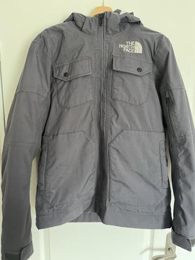 The North Face HyVent anorak homme S gris � capuche zipp� col montant