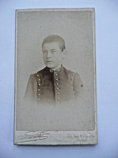 Photo CDV 1901 Jeune GARCON costume Etudiant.. Photo Pierre PETIT � PARIS (75)