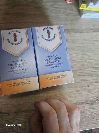 San Pellegrino Magn�sie anis�e 90% 90 g poudre suspension buvable LOT de 2