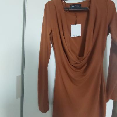 ZARA robe mini marron uni col b�nitier manches longues moulante taille S