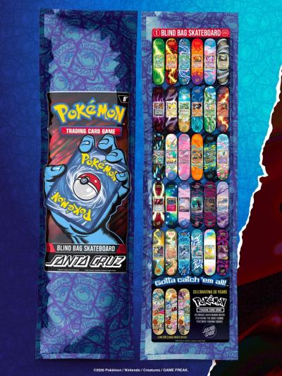Santa Cruz x Pok�mon TCG Blind Bag Planche Skate Deck Scell�e En Main In Hand