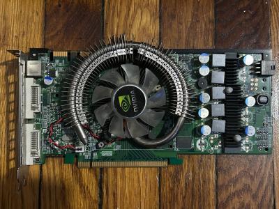 Carte graphique nVidia GeForce 9800 GT XT OC 512Mo PCI E [OK]