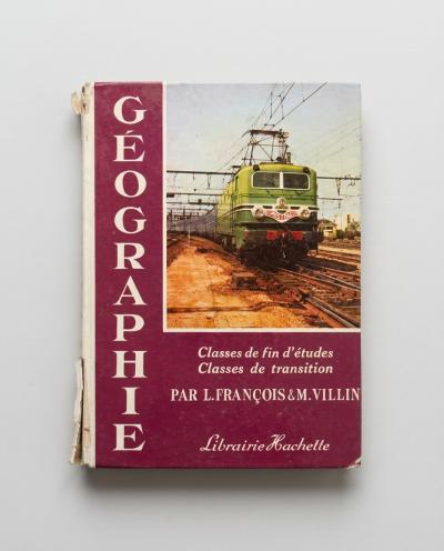 Ancien livre scolaire de g�ographie