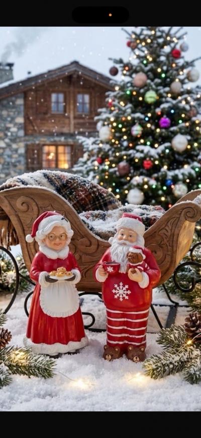 Lot de 2 figurines d�coratives P�re No�l rouge blanc d�coration de No�l