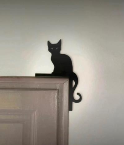 D�coration murale chat noir en bois pour angle de porte