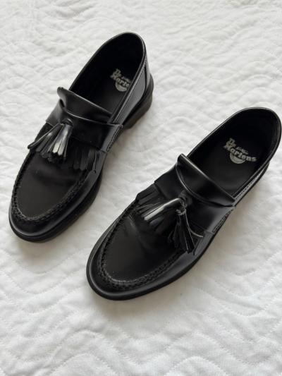 Dr. Martens derbies homme cuir noir � franges, EU 42, bout rond antid�rapant