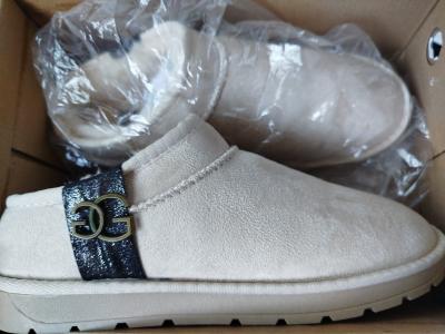 Island Boot mule IDILA daim blanc-noir EU 40 r�f. IS 19224