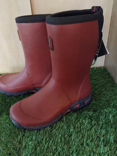tr�s belles demi bottes de jardinages , jamais port�es pointure 38