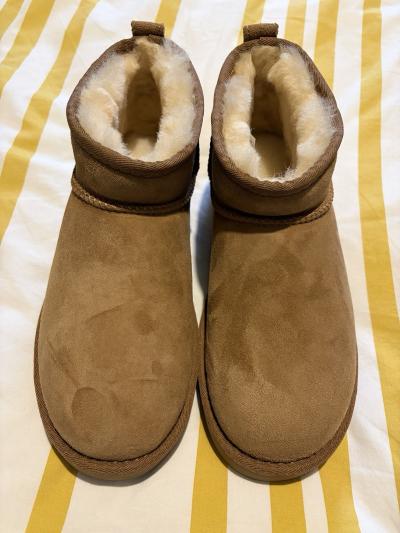 UGG bottillons femme daim marron doubl�s bout rond semelle caoutchouc