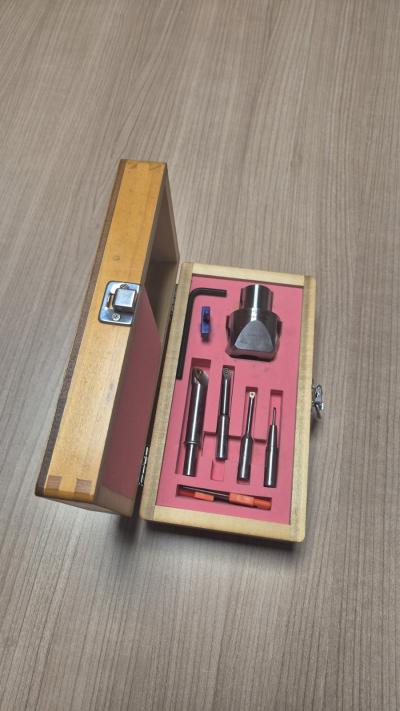 NIKKEN T�te � al�ser Q26 DJ3 36 jeu en coffret avec outils d al�sage