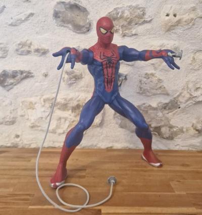SPIDERMAN FIGURINE 35 CM LANCE TOILE MOTORIS� WEB 2012 HASBRO FONCTIONNEL TBE