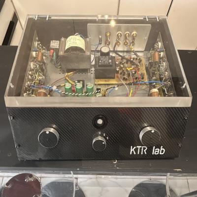 KTR lab Pr�amplificateur - ampli audio noir mod�le KTR lab appareil audio
