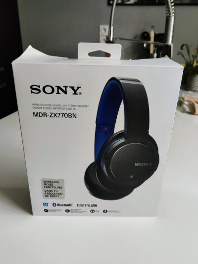 Sony MDR ZX770BN casque Bluetooth r�duction de bruit noir-bleu