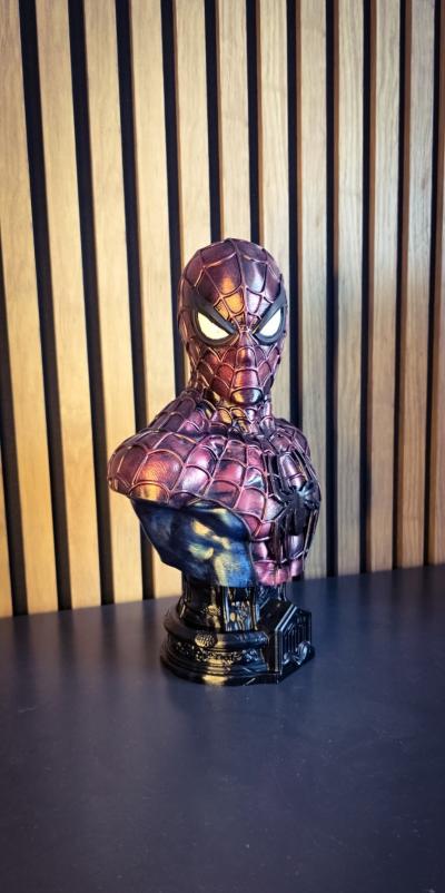 Buste spiderman (l'homme araign�e)