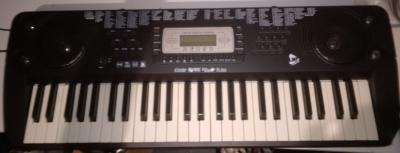 Clavier arrangeur num�rique portable 61 touches