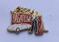 EB88 pin's CLUB BAGATELLE VOITURE CITRO�N DS blanche robe rouge Arthus Bertrand