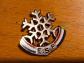 Insigne pin's broche de ski flocon ESF Decat Paris