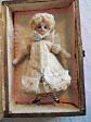 Migonnette fran�aise   poup�e ancienne dans sa boite avec trousseau   12 cm