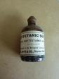 RARE FLACON PLEIN DE SERUM ANTITETANNOS AM�RICAIN US medic usmd nurse casque