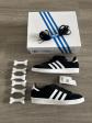 Baskets chaussures taille 43 9 adidas X Jeremy scott campus