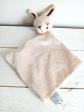 B�b� douceur doudou mouchoir carr� beige lapin