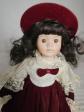 Poup�e 8   Grande poup�e de collection 44 cm   T�te en porcelaine   Robe velo