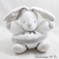 Peluche boule lapin KALOO B�b� Pastel ray� gris blanc 18 cm