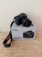 Appareil photo canon EOS 2000 D complet fonctionnel