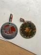 2 Insigne de journ�e  14-18 WW1 poilu  militaria journee serbe et paris