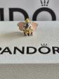 Charm PANDORA DUMBO Disney 100e anniversaire avec diamant de synth�se
