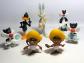 Lem8    7 KINDER  1992   Buggs et ses amis s�rie K92    manque autocollants yeux