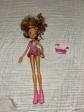 Poup�e Winx club Flora flutter Magic MATTEL 2006