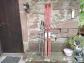 Anciens skis bois enfant,avec b�tons,chalet,montagne,d�coration,142 cm