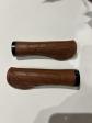 Paire de poign�es ergonomiques pour v�lo neuves